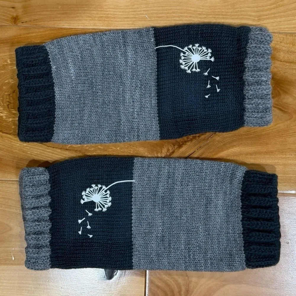 Blue Gray Dandelion Floral Knit Fingerless Gloves Arm Warmers NWT